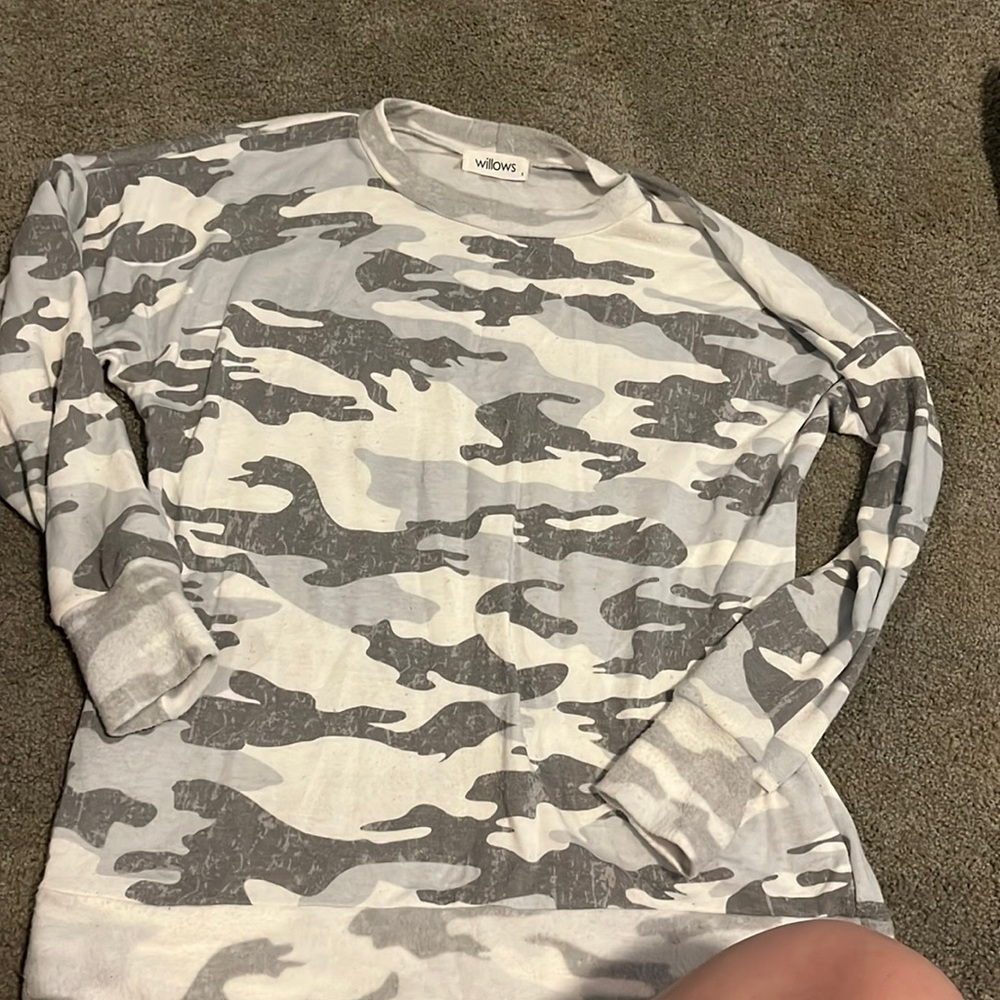 Camo crew neck